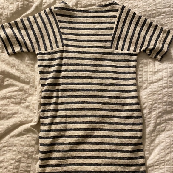 Banana Republic tshirt dress with pockets - Picture 3 of 4